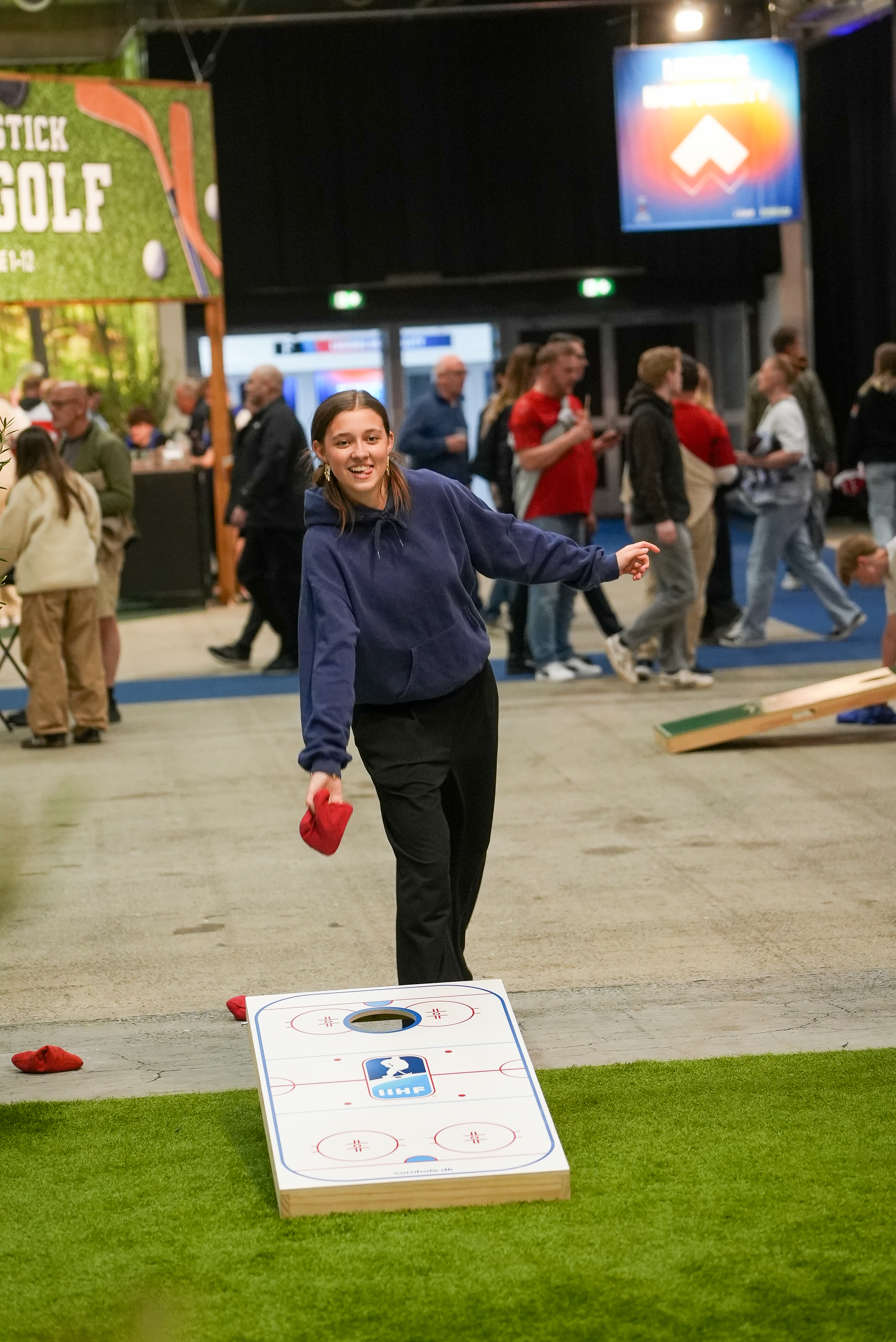 Eenvoudige cornhole regels en scoren visueel